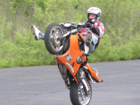 RSCN0912 spreader wheelie